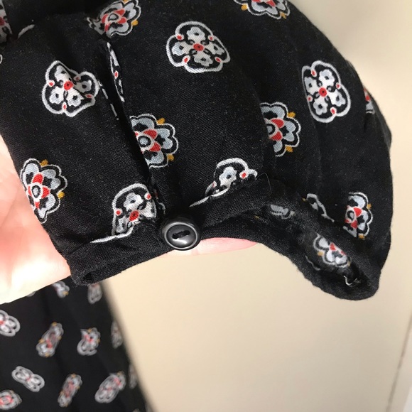 OLD NAVY vneck pleated dress with 3/4 sleeves - Picture 5 of 8